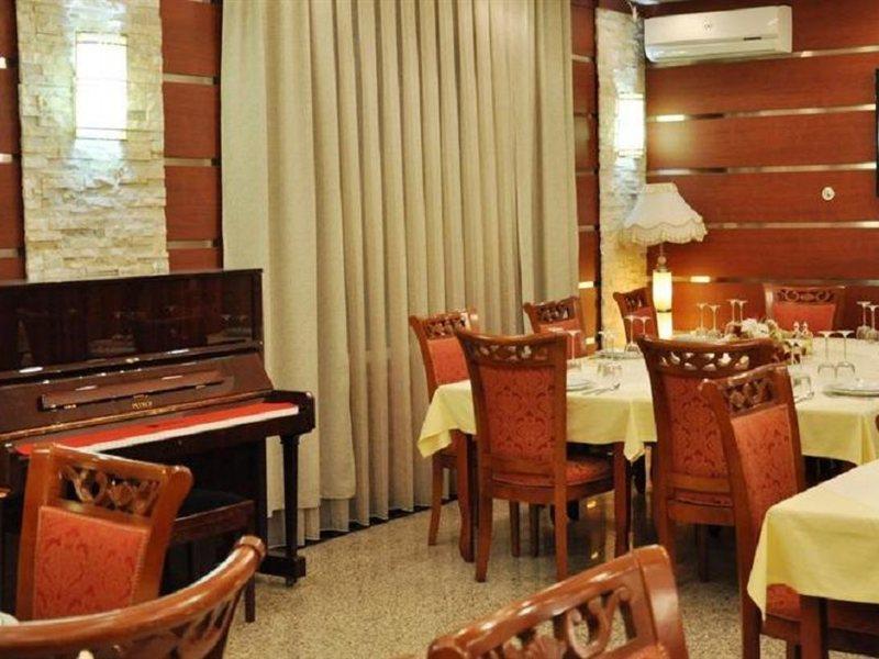 Hotel Royal Πρίστινα Εξωτερικό φωτογραφία